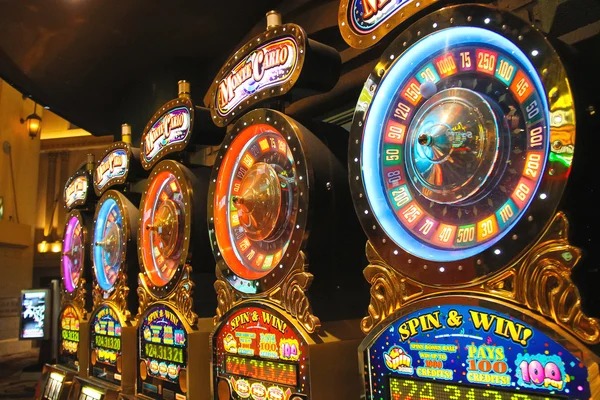 royal fan Live Casino